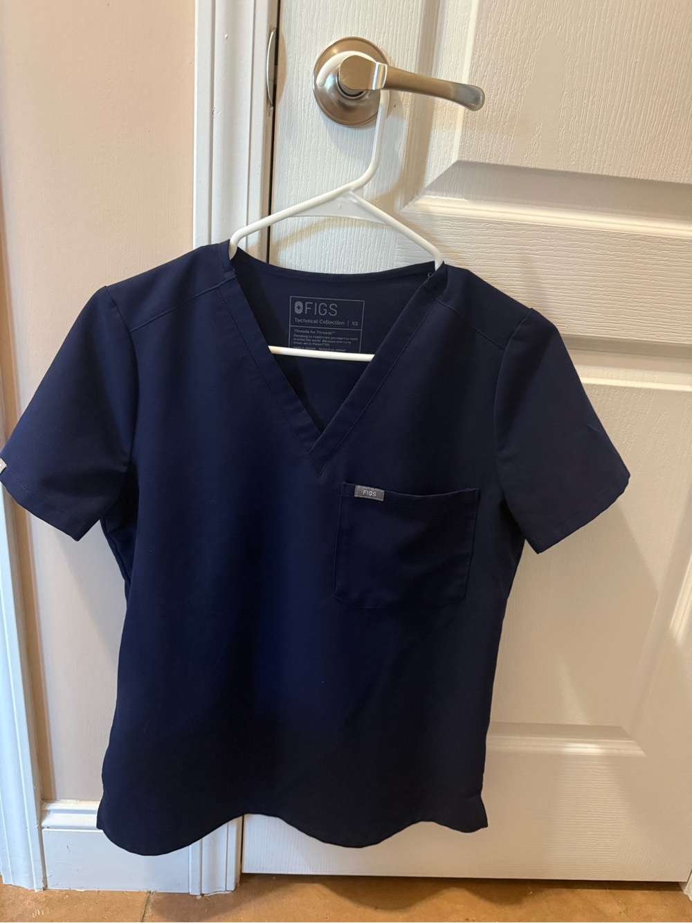 Figs Navy Blue Catarina XS Scrub Top
